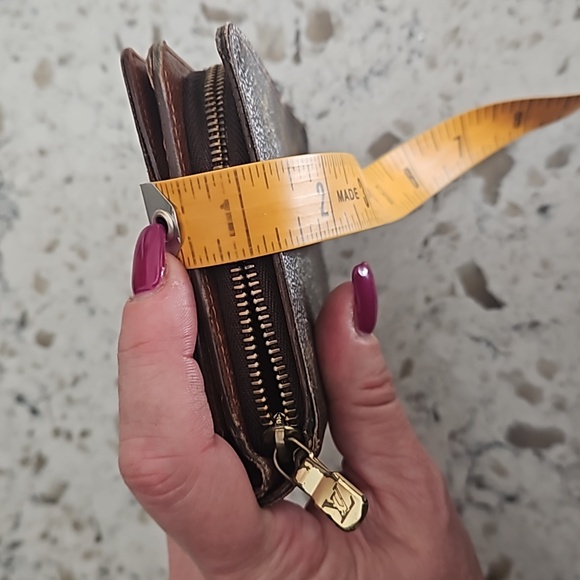 Louis Vuitton Monogram Brown Wallet with Box - Picture 13 of 14